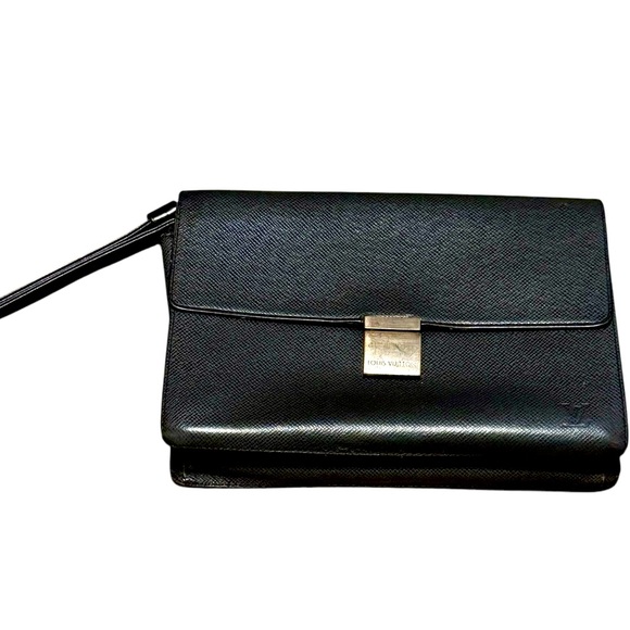 Louis Vuitton Taiga Wristlet - Picture 1 of 10